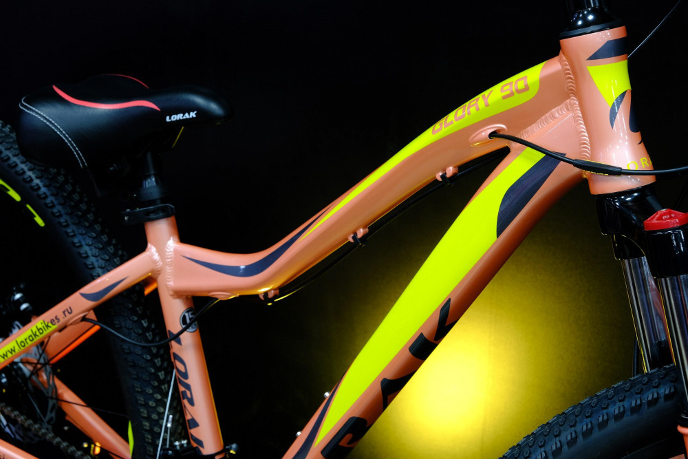 Lorak Glory 90 Персиковый рама 15 (на рост 141-160)