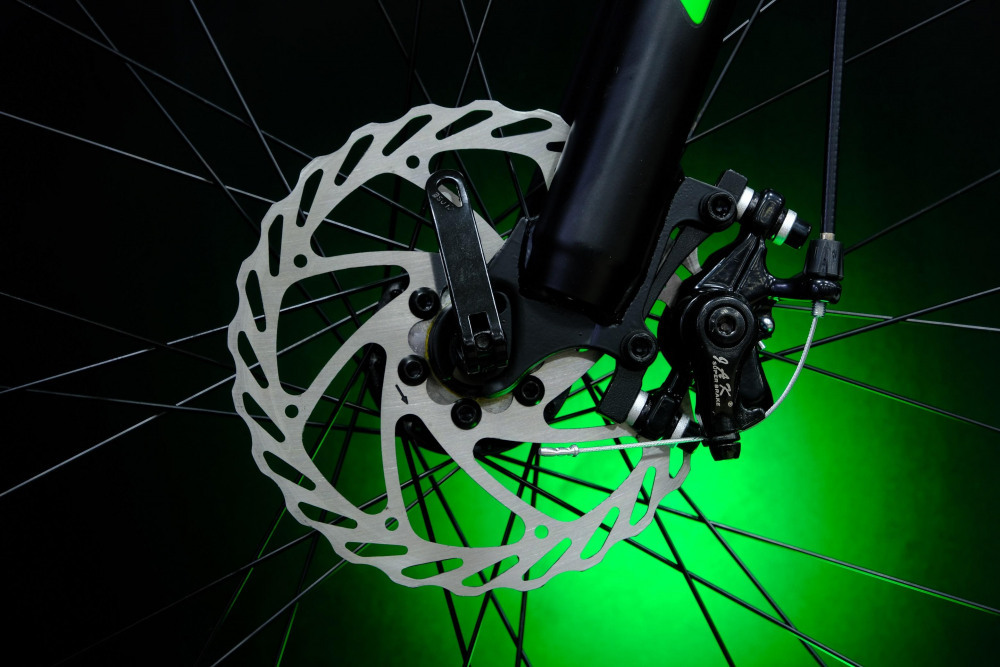 Lorak MAX 190 Матовый Чёрный/Зелёный 19р (на рост 171-182)